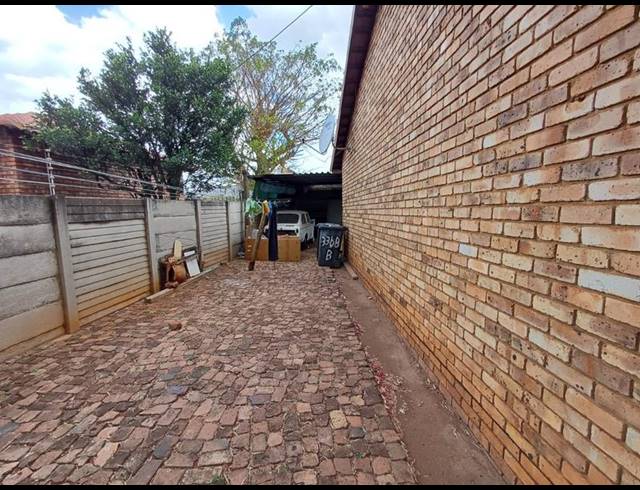 3 BEDROOM HOUSE FOR SALE IN WOLMER